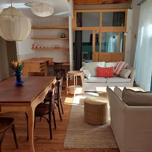 Appartement Magnifique Le Nid Des Thermes, Bagnères-de-Bigorre